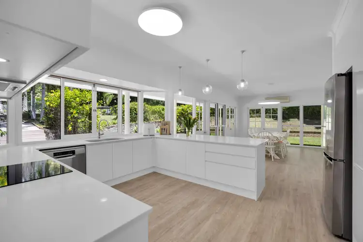 8 Mcgregor Court, Mooloolah Valley QLD 4553