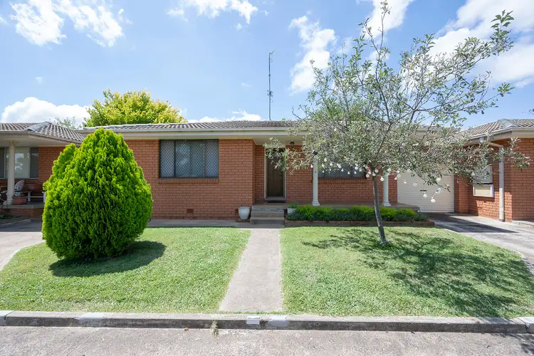 2/61 Bletchington Street, Orange NSW 2800