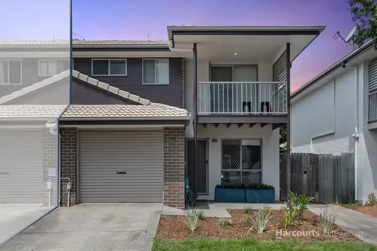 16 Bluebird Avenue