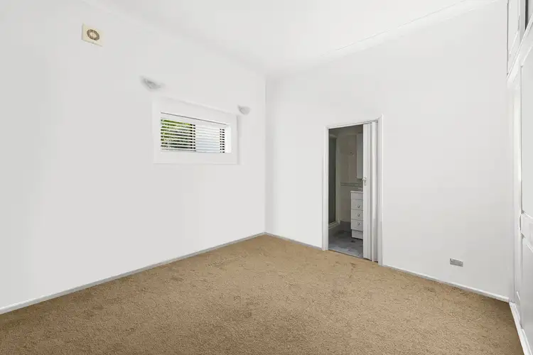 Sixth view of Homely semi-detached listing, 2/161 Barrenjoey Road, Newport NSW 2106