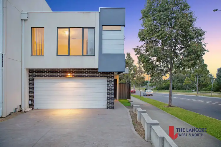 27/79 LANCEFIELD DRIVE, Caroline Springs VIC 3023