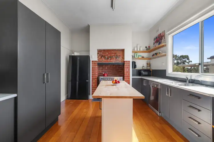 Fifth view of Homely house listing, 10 Gray Street, Leongatha VIC 3953