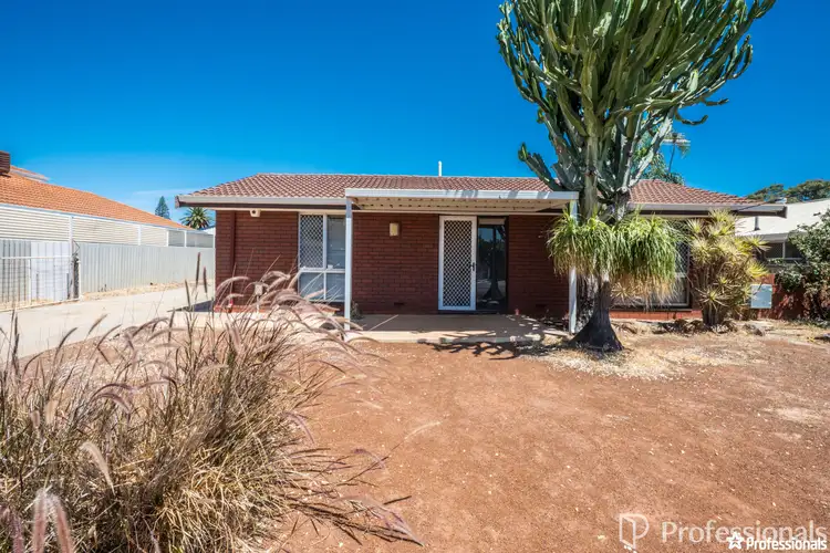28 Pollett Street, Geraldton WA 6530
