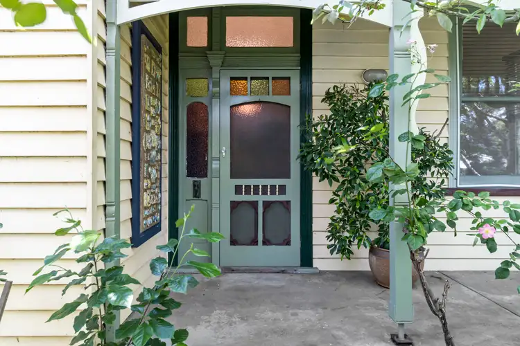 41-43 Gravesend Street, Colac VIC 3250