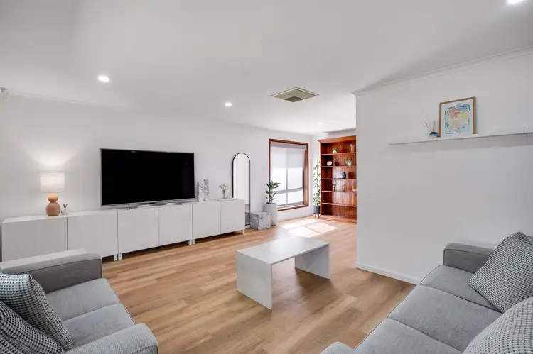 Sixth view of Homely house listing, 2 Triller Court, Wynn Vale SA 5127