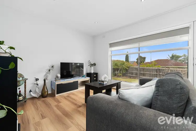 3/2 Woods Avenue, Mordialloc VIC 3195