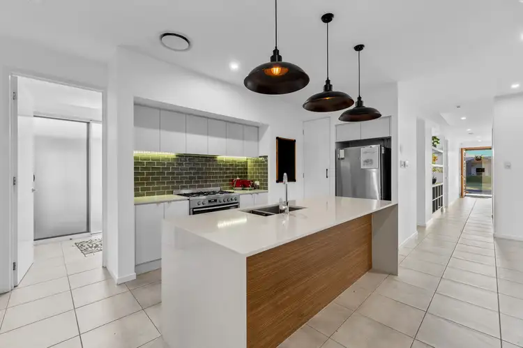 35 Swan Road, Pimpama QLD 4209