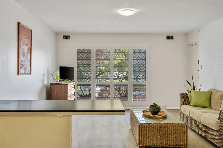 Fifth view of Homely unit listing, 2b/11 Wilson Cres, Wembley Downs WA 6019