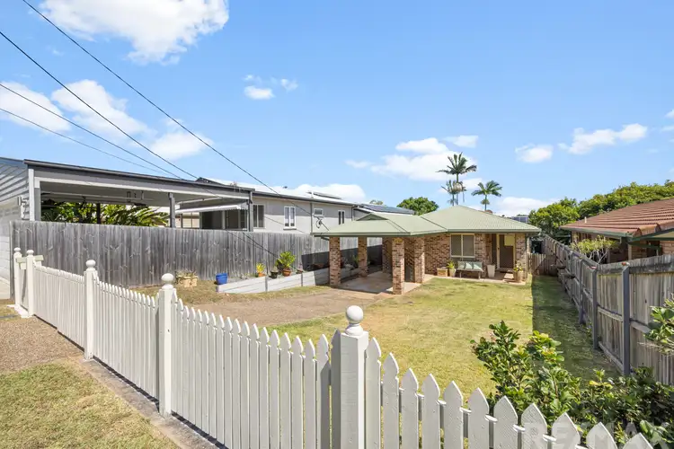 28 Haig Street, Wynnum West QLD 4178