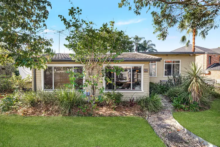 34 Venn Avenue, Lalor Park NSW 2147
