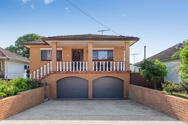 127 Belmore Road North