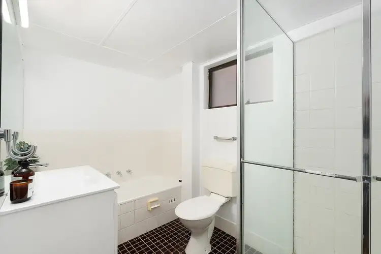 Sixth view of Homely unit listing, 2/27 Willison Road, Carlton NSW 2218