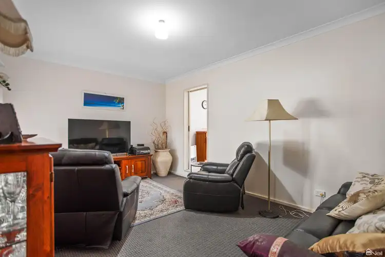 Fifth view of Homely house listing, 6 Elm Close, Camillo WA 6111