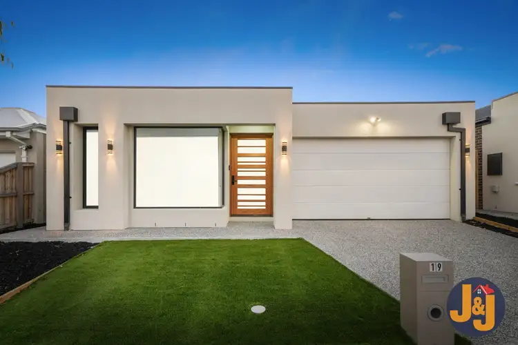 19 Alice Avenue, Mickleham VIC 3064