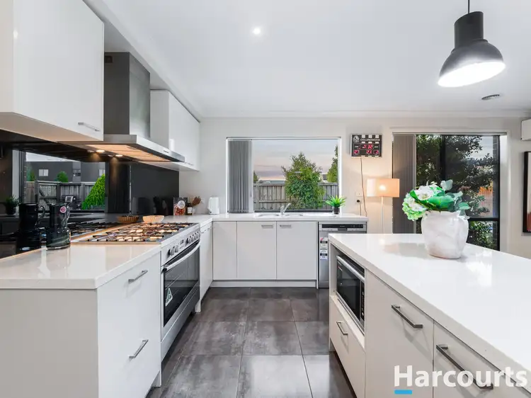 Fifth view of Homely house listing, 1 Morningside Boulevard, Cranbourne West VIC 3977