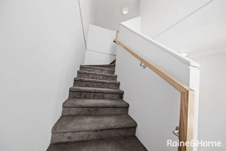 Second view of Homely house listing, 5 Amazing Boulevard, Fraser Rise VIC 3336