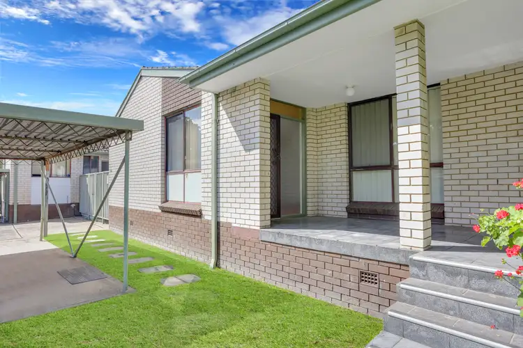 126 Canberra Street