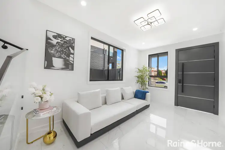 44&44A Trafalgar Street, Glenfield NSW 2167
