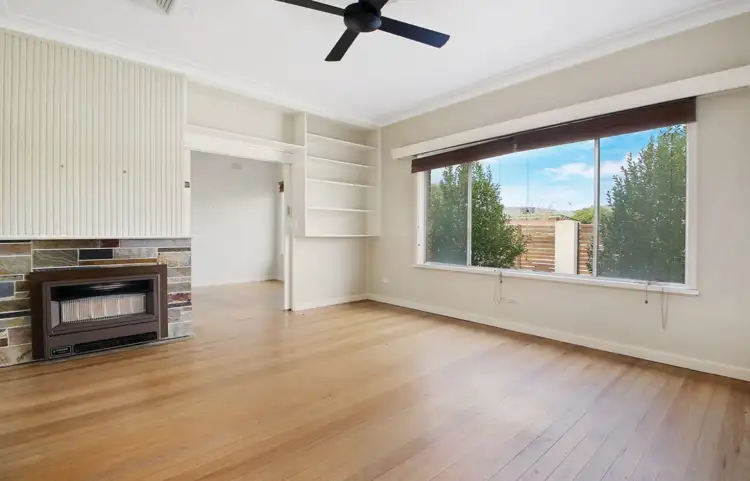 Second view of Homely house listing, 6 Hunt Street, Wodonga VIC 3690