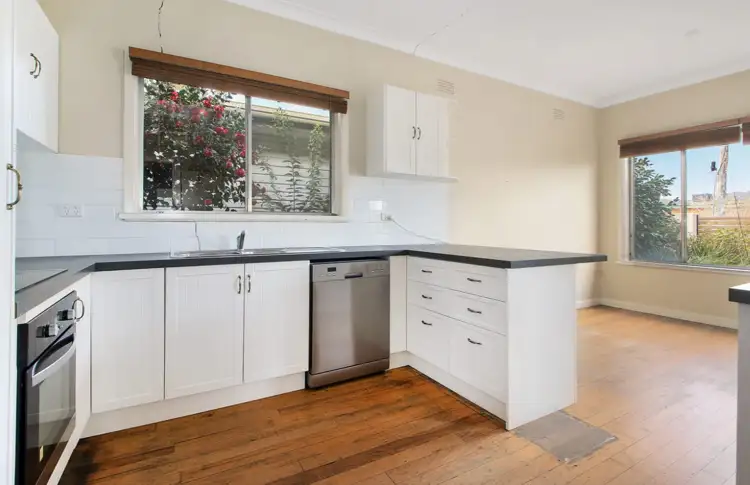 Third view of Homely house listing, 6 Hunt Street, Wodonga VIC 3690