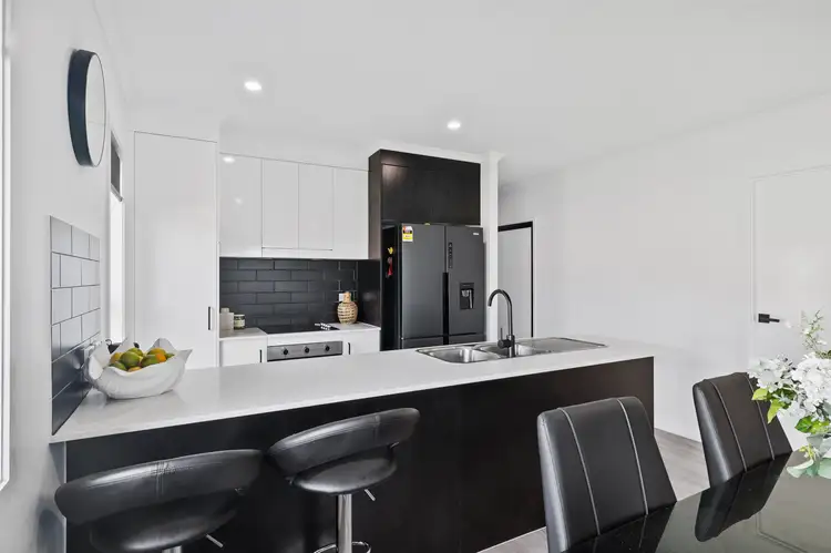 Third view of Homely house listing, 7 Parkdale Terrace, Parkhurst QLD 4702