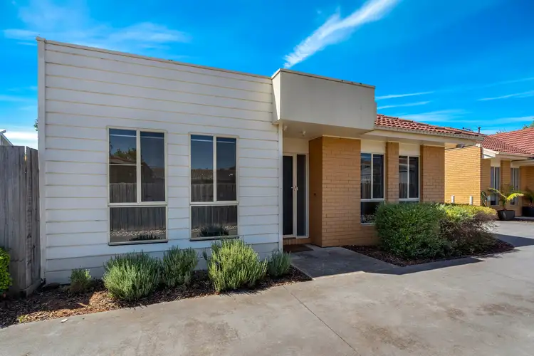 Main view of Homely house listing, 2/5 Ligar Street, Sunbury VIC 3429