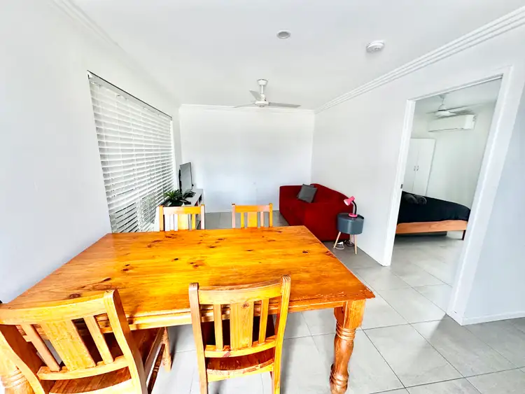 1A/274 Goodwood Road, Thabeban QLD 4670