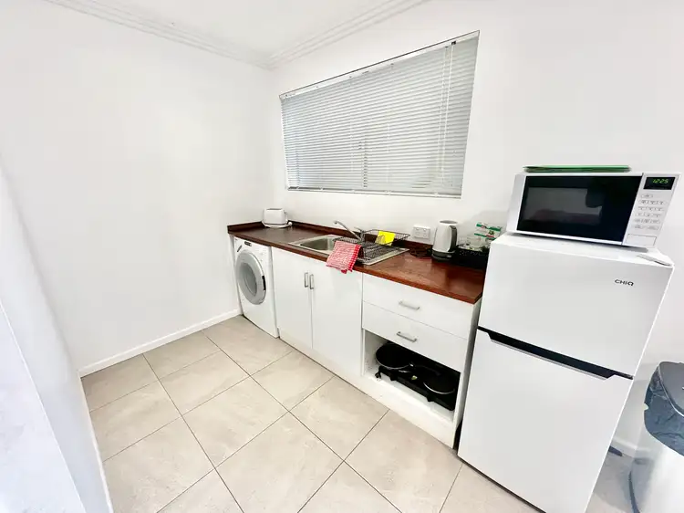 Second view of Homely unit listing, 1A/274 Goodwood Road, Thabeban QLD 4670