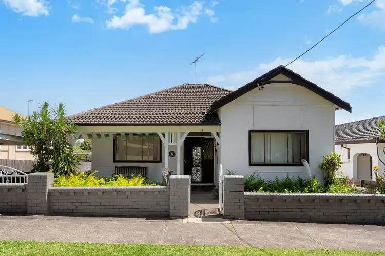15 Henderson Road, Bexley NSW 2207