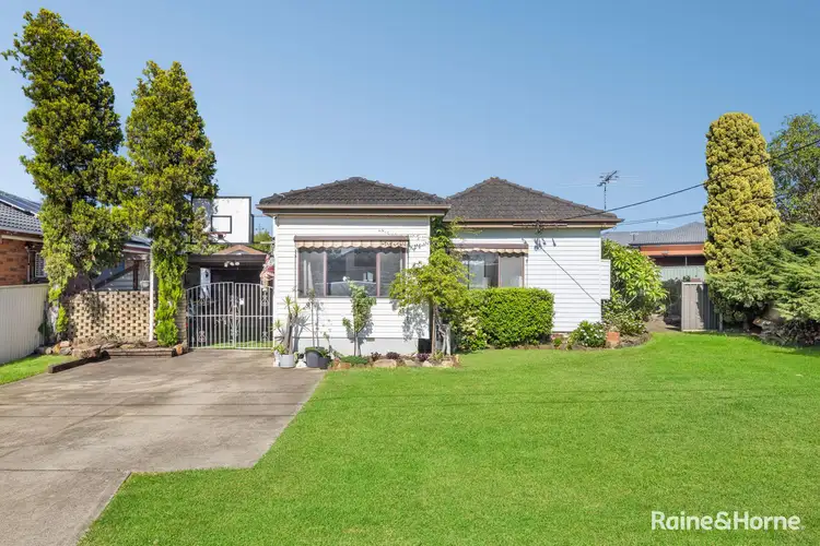 8 Fergerson Avenue