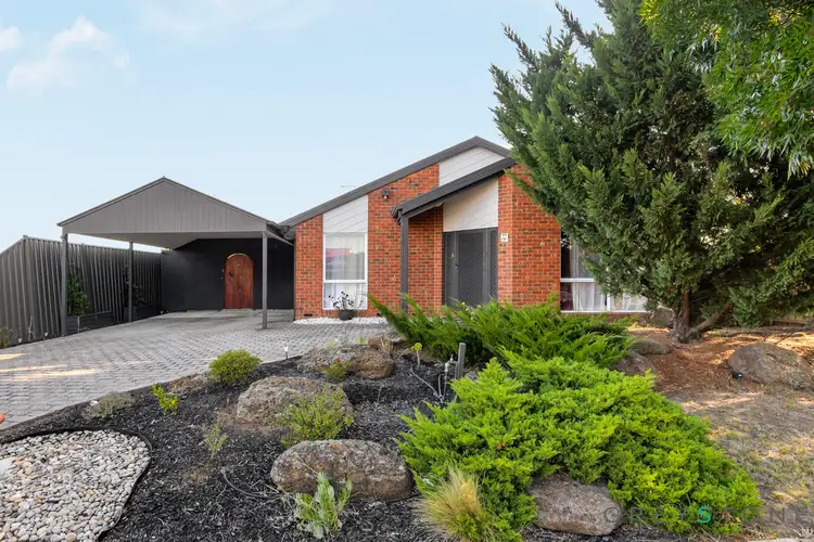 1 Stagecoach Crescent, Sydenham VIC 3037