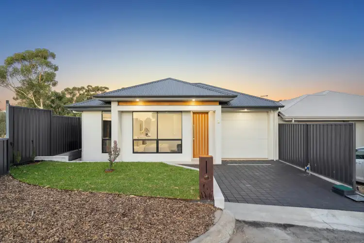2 Larkdale Crescent, O'halloran Hill SA 5158