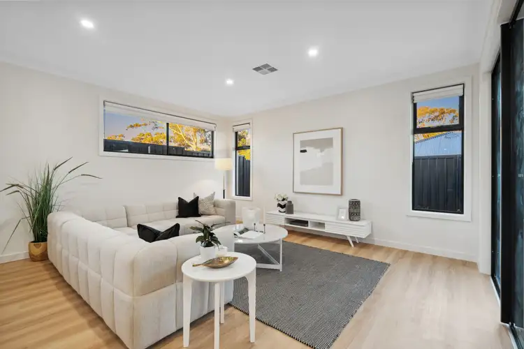 Fifth view of Homely house listing, 2 Larkdale Crescent, O'halloran Hill SA 5158