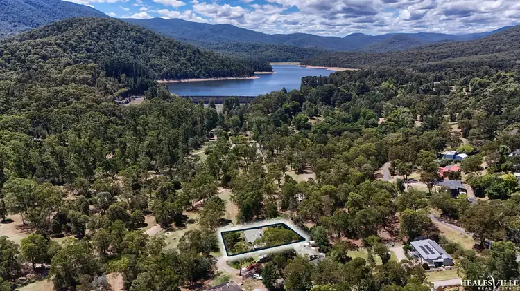 10 Merrans Road, Healesville VIC 3777