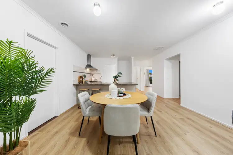 Fifth view of Homely house listing, 26 Mallee Circuit, Pakenham VIC 3810