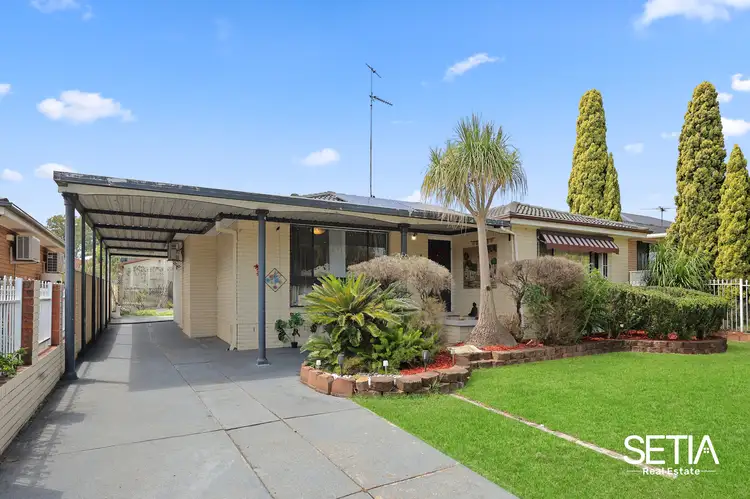 42 Glenn Street, Dean Park NSW 2761