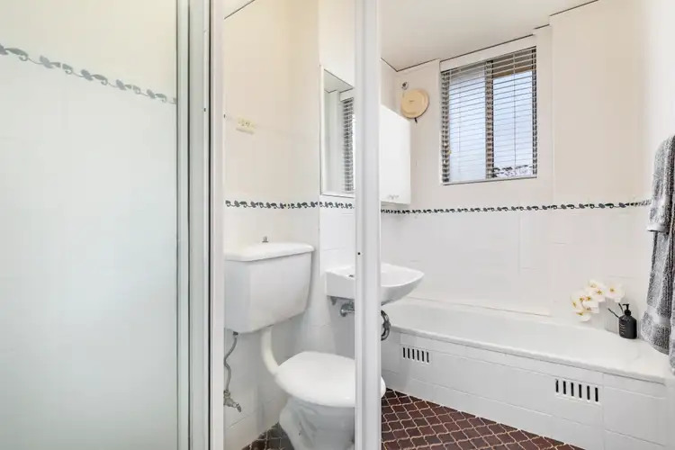 Fifth view of Homely apartment listing, 14/250 Pacific Highway, Greenwich NSW 2065