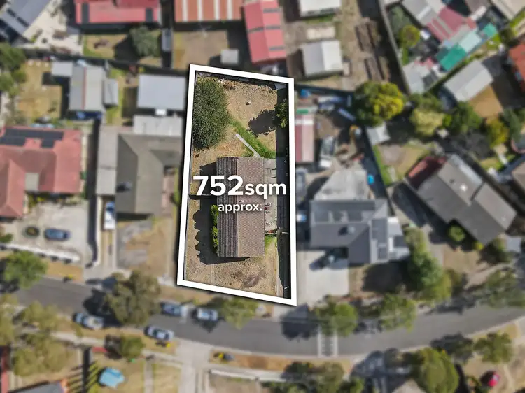 6 Emslie Street, Sunshine West VIC 3020