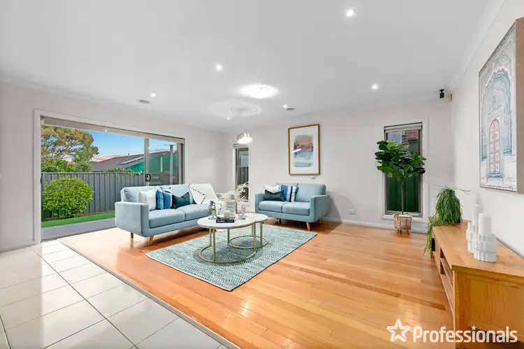 Sixth view of Homely house listing, 5 Longfield Way, Deer Park VIC 3023