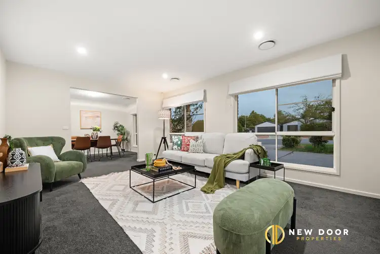 Second view of Homely house listing, 7 Painter Place, Palmerston ACT 2913