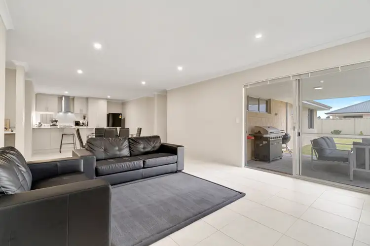 Sixth view of Homely house listing, 5 Gnowangerup Bend, Dawesville WA 6211