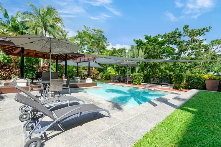 9 Port Douglas Road