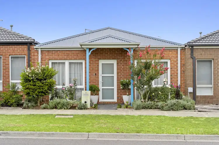 4 Truscott Avenue