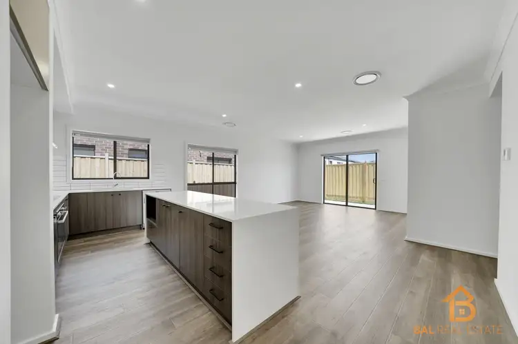 Second view of Homely house listing, 21 Edifice Drive, Tarneit VIC 3029