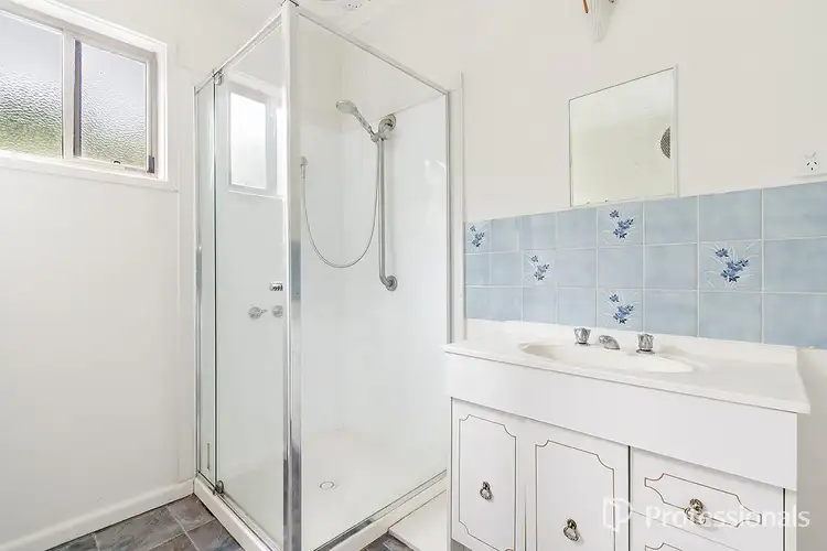 Seventh view of Homely house listing, 3 Clarence Street, Hamilton VIC 3300