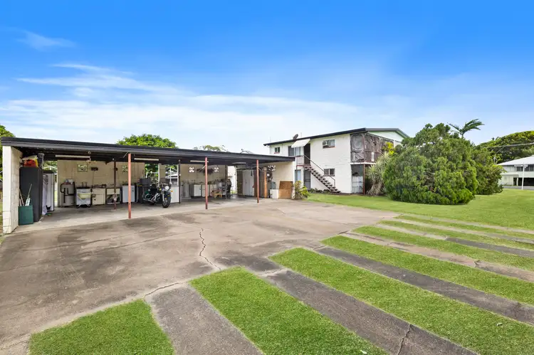 Second view of Homely block of units listing, 1-4/176 Baker Street, Koongal QLD 4701