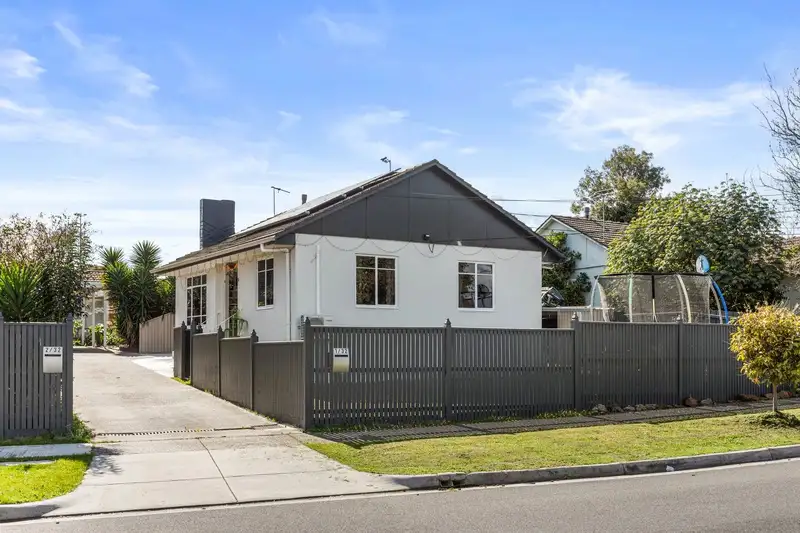 Main view of Homely unit listing, 1/32 Melinga Crescent, Chadstone VIC 3148