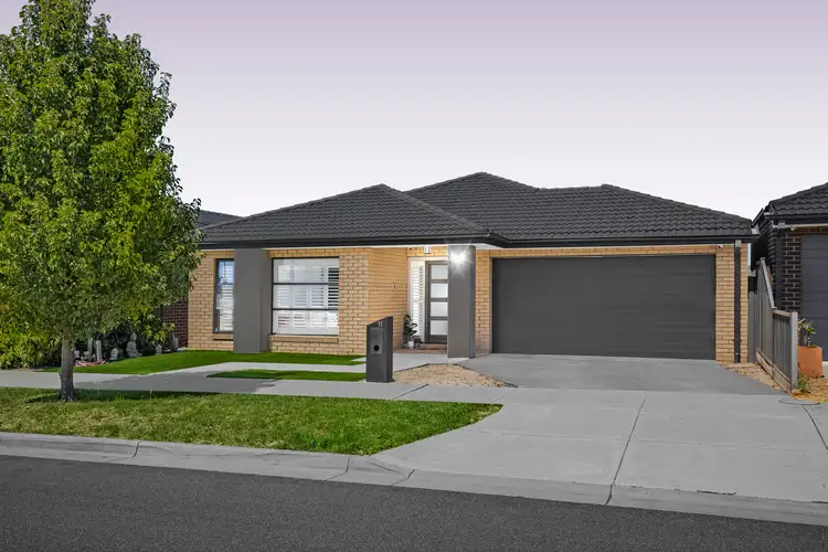 11 Rennison Drive, Wollert VIC 3750