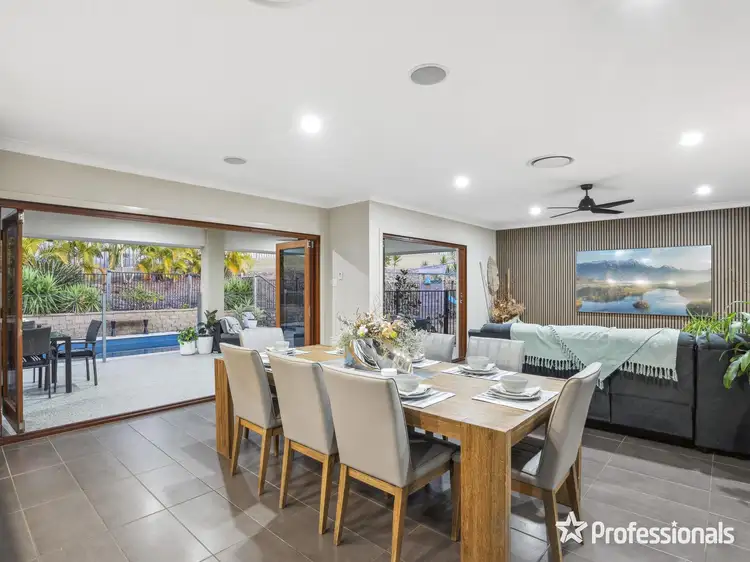 Fifth view of Homely house listing, 4 Prince Of Wales Court, Mundoolun QLD 4285