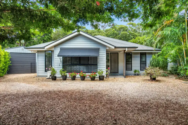16 Kingfisher Street, Coochiemudlo Island QLD 4184
